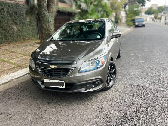 CHEVROLET ONIX 1.4 MPFI LT 8V FLEX 4P MANUAL